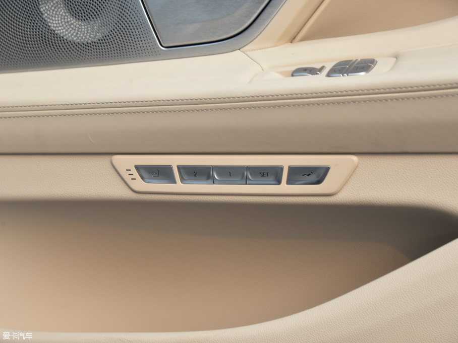 2016R7ϵ 750Li xDrive