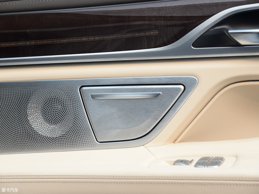 2016R7ϵ 750Li xDrive