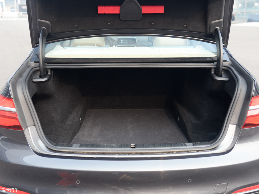 2016R7ϵ 750Li xDrive