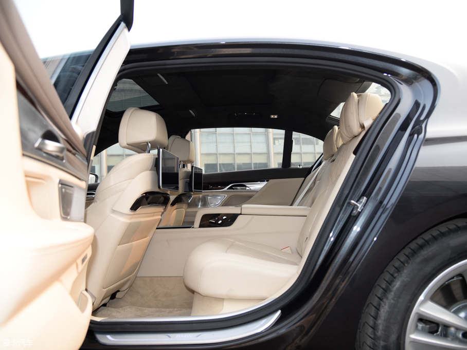 2016R7ϵ 750Li xDrive