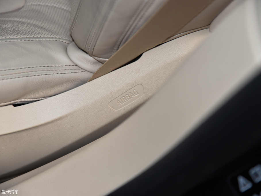 2016R7ϵ 750Li xDrive