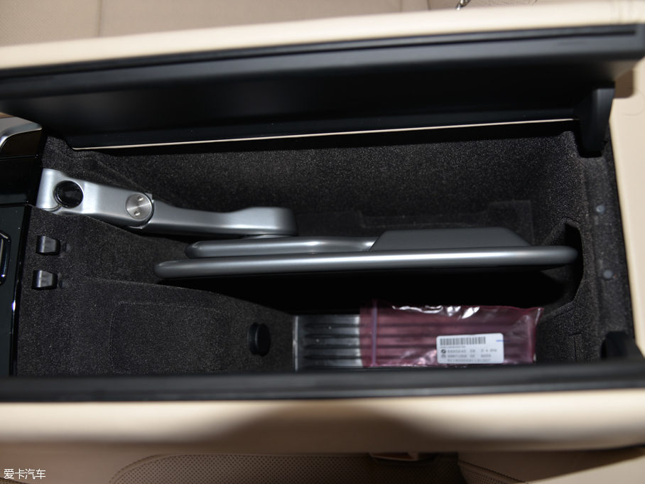 2016R7ϵ 750Li xDrive