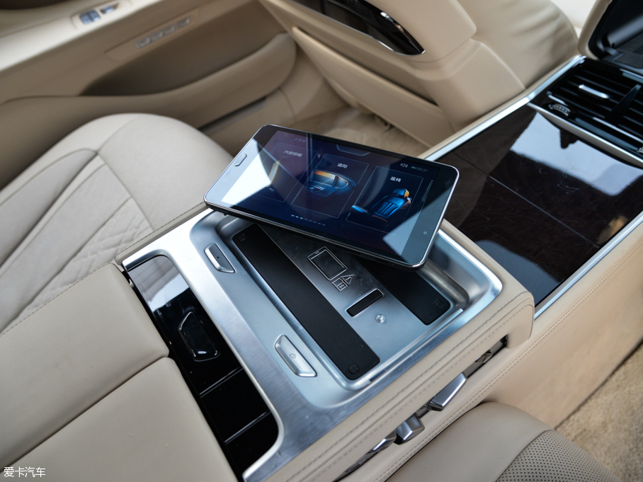 2016R7ϵ 750Li xDrive