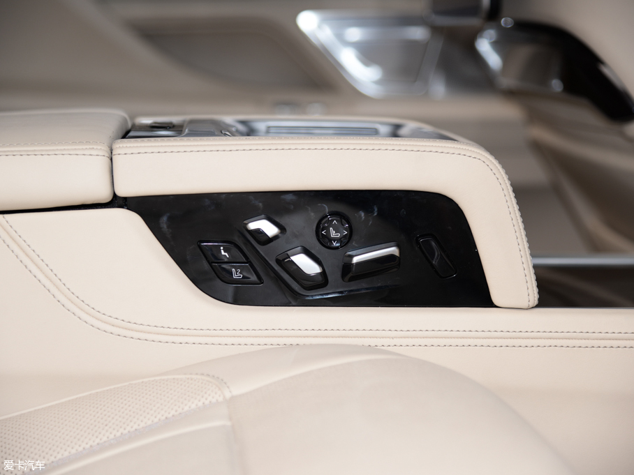 2016R7ϵ 750Li xDrive