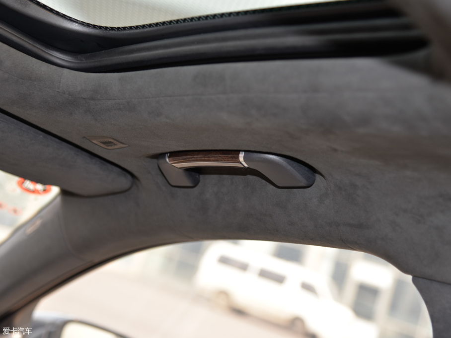 2016R7ϵ 750Li xDrive