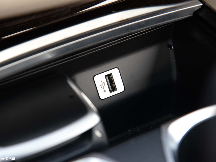 2016R7ϵ 750Li xDrive