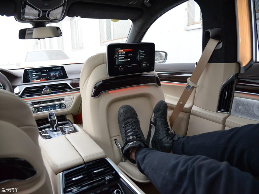 2016R7ϵ 750Li xDrive