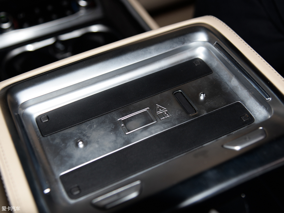 2016R7ϵ 750Li xDrive