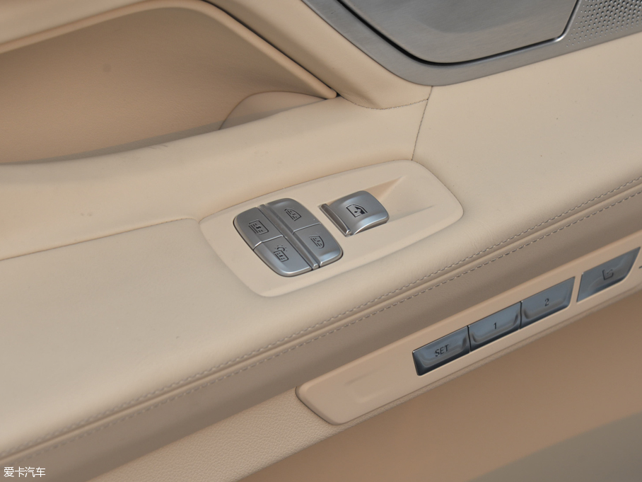 2016R7ϵ 750Li xDrive