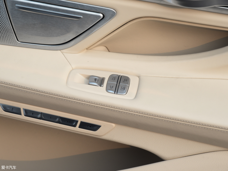 2016R7ϵ 750Li xDrive