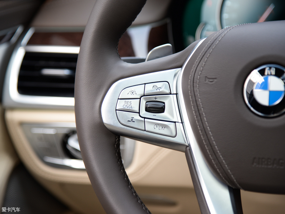 2016R7ϵ 750Li xDrive