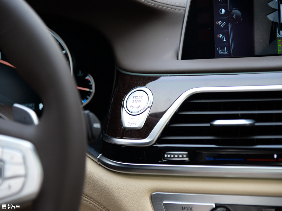 2016R7ϵ 750Li xDrive