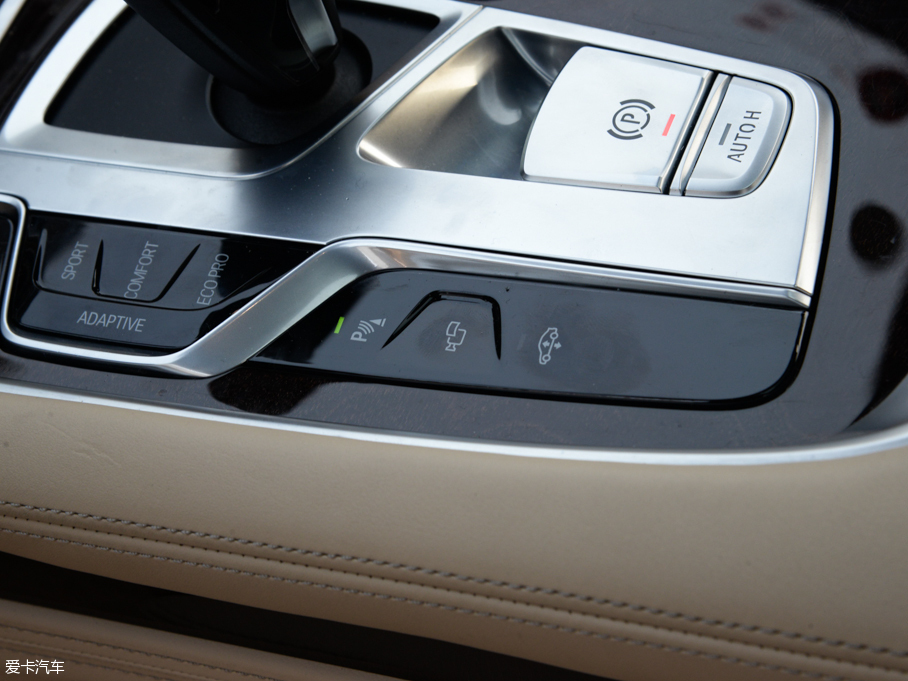 2016R7ϵ 750Li xDrive