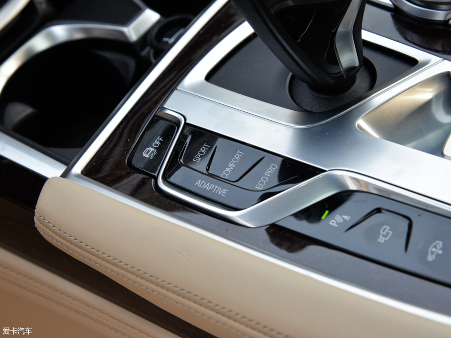 2016R7ϵ 750Li xDrive