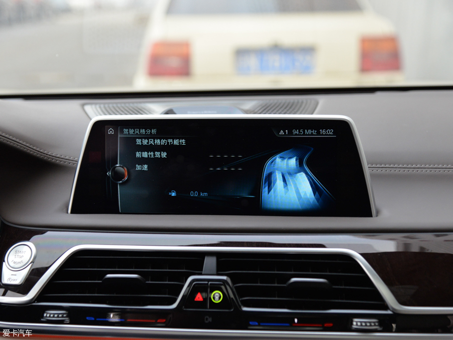 2016R7ϵ 750Li xDrive