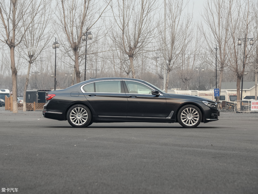 2016R7ϵ 740Li I(lng)