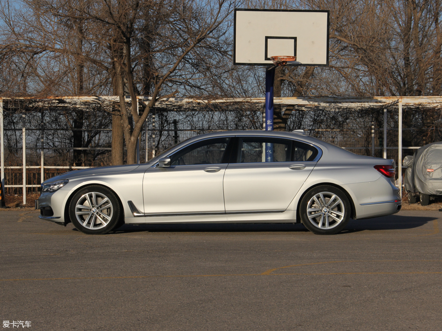 2016R7ϵ 750Li xDrive