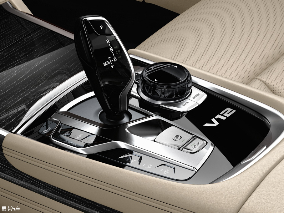 2016��R7ϵ M760Li xDrive