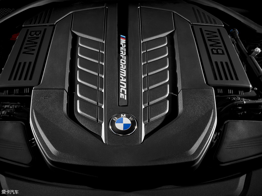 2016R7ϵ M760Li xDrive