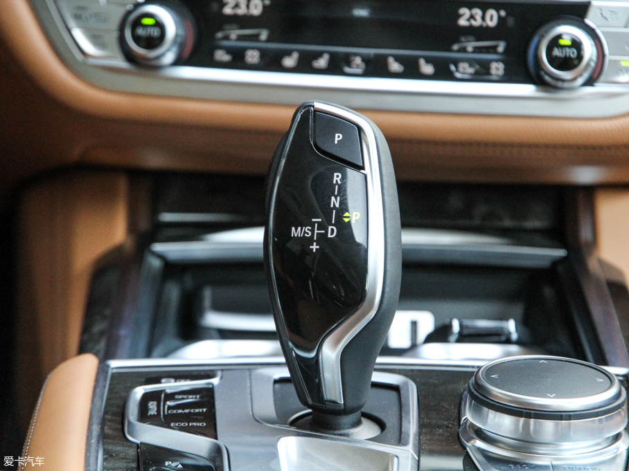 2016��R7ϵ 730Li ���A��