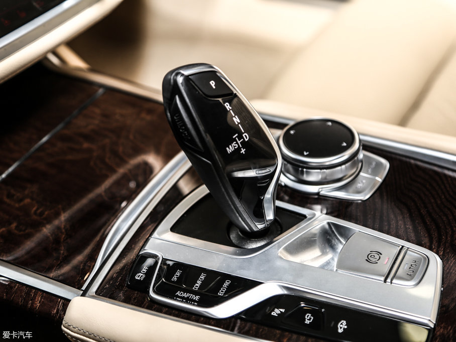 2016��R7ϵ 740Li ���A��