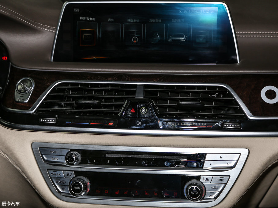 2016��R7ϵ 740Li ���A��