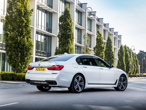 2016730d xDrive M Sport w^