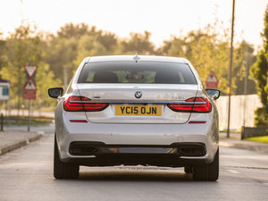 2016730d xDrive M Sport w^