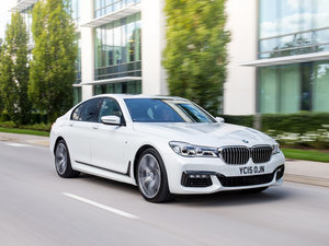 2016730d xDrive M Sport w^