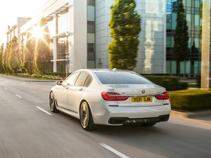 2016730d xDrive M Sport w^