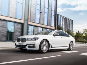 2016730d xDrive M Sport w^