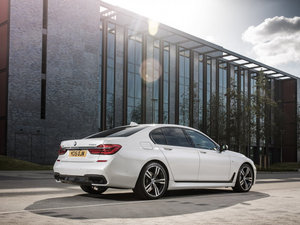 2016730d xDrive M Sport w^