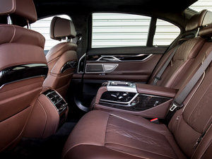 2016款730d xDrive M Sport 空间座椅
