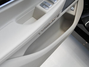 2016750Li xDrive п؅^