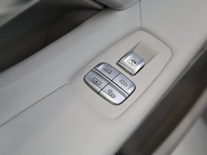 2016750Li xDrive п؅^