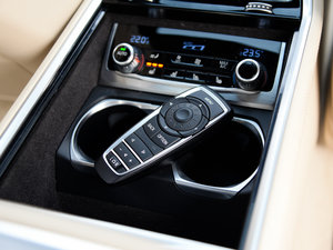 2016750Li xDrive п؅^