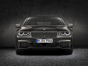 2016款M760Li xDrive 整体外观