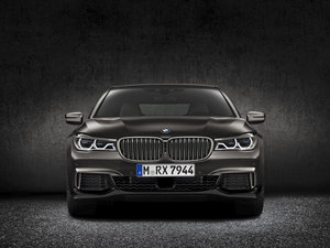 2016款M760Li xDrive 整体外观