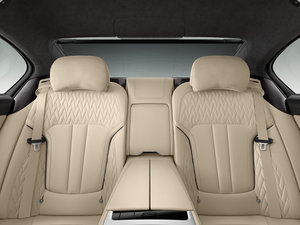 2016款M760Li xDrive 空间座椅