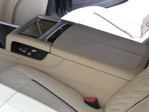 2016款M760Li xDrive 空间座椅