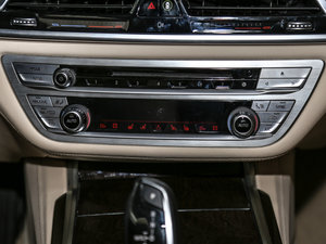 2016款740Li 豪华型 空调调节