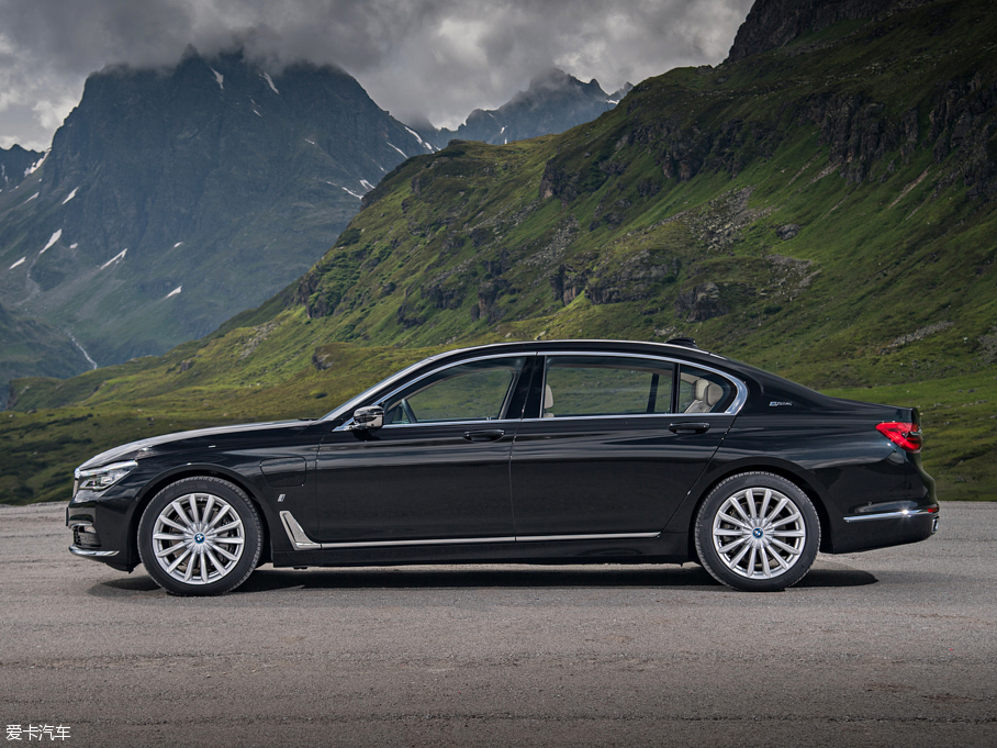 2017R7ϵԴ 740Le xDrive