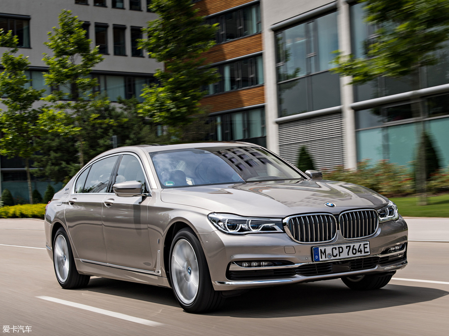 2017R7ϵԴ 740Le xDrive