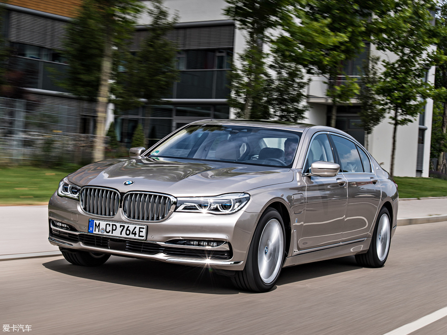 2017R7ϵԴ 740Le xDrive