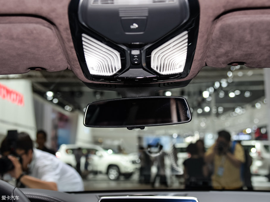 2017R7ϵԴ 740Le xDrive