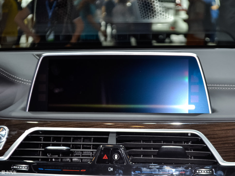 2017R7ϵԴ 740Le xDrive