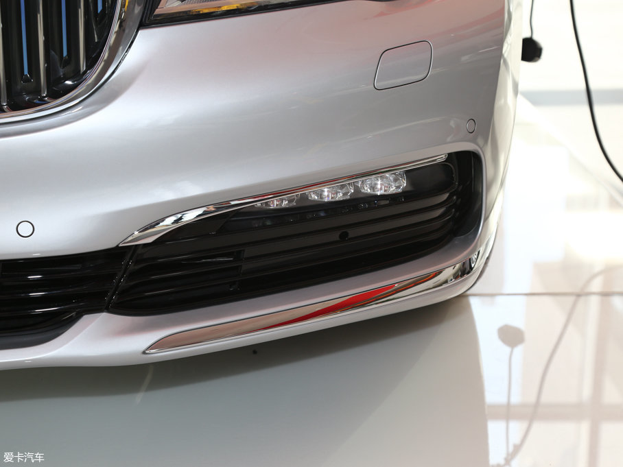 2017R7ϵԴ 740Le xDrive