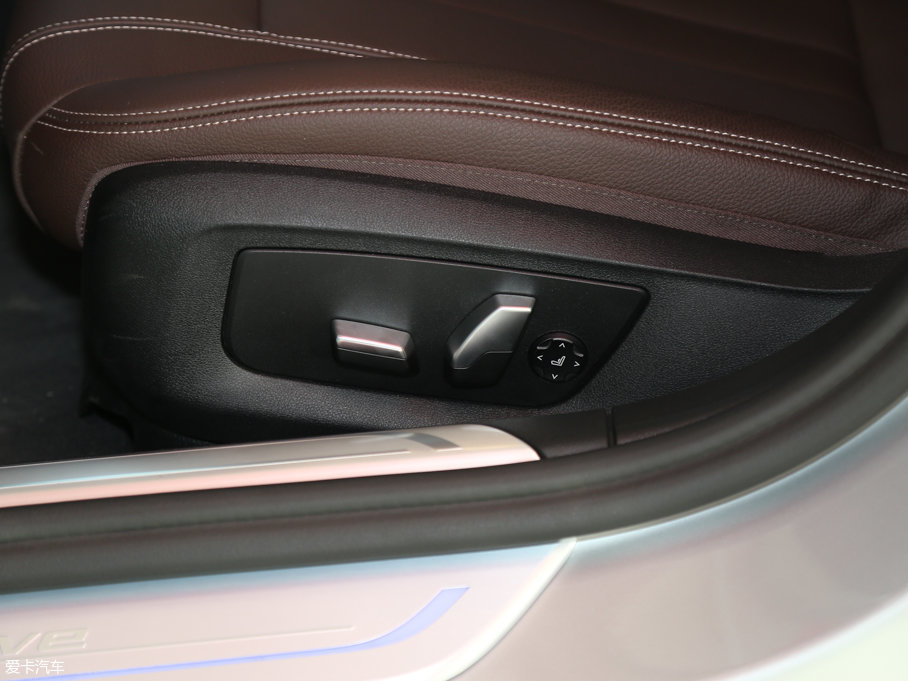 2017R7ϵԴ 740Le xDrive