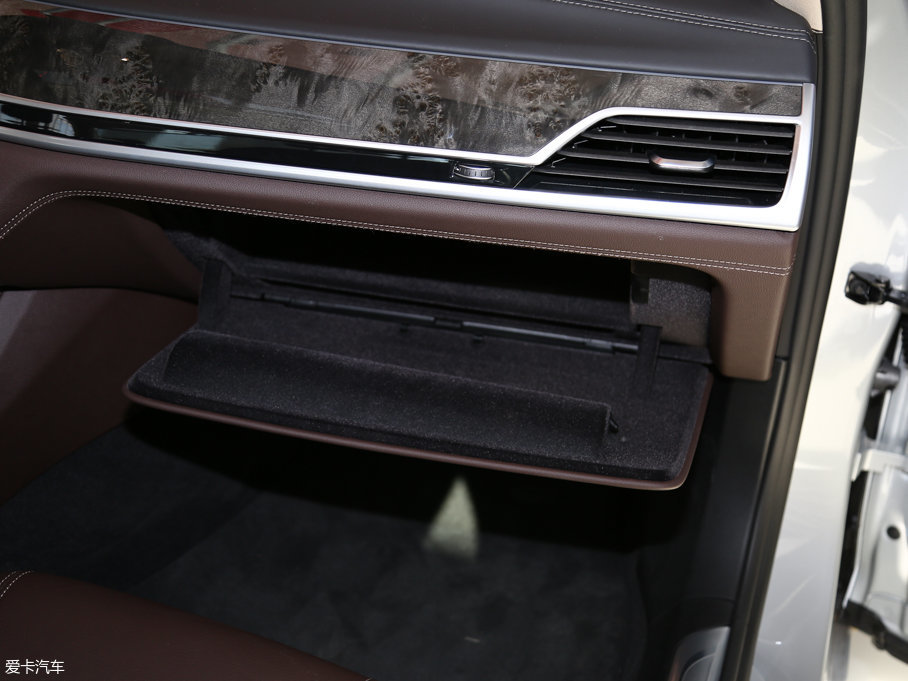 2017R7ϵԴ 740Le xDrive