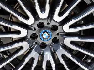 2017740Le xDrive (x)(ji)^